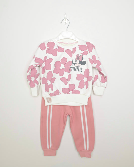 طقم بناتي مبطن