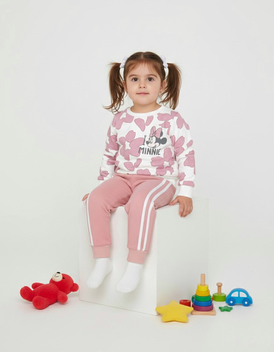 طقم بناتي مبطن